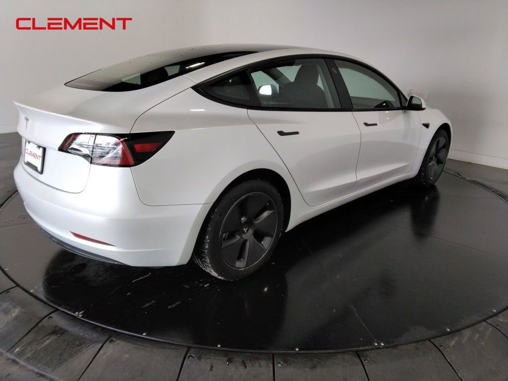 Used 2023 Tesla Model 3 Standard Range image 5