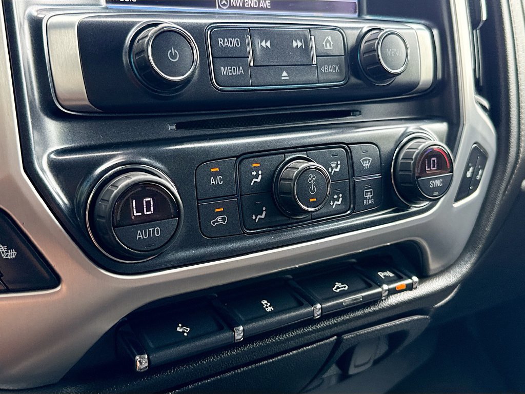 Used 2018 GMC Sierra 1500 SLE w/ SLE Value Package AWD/4WD image 16