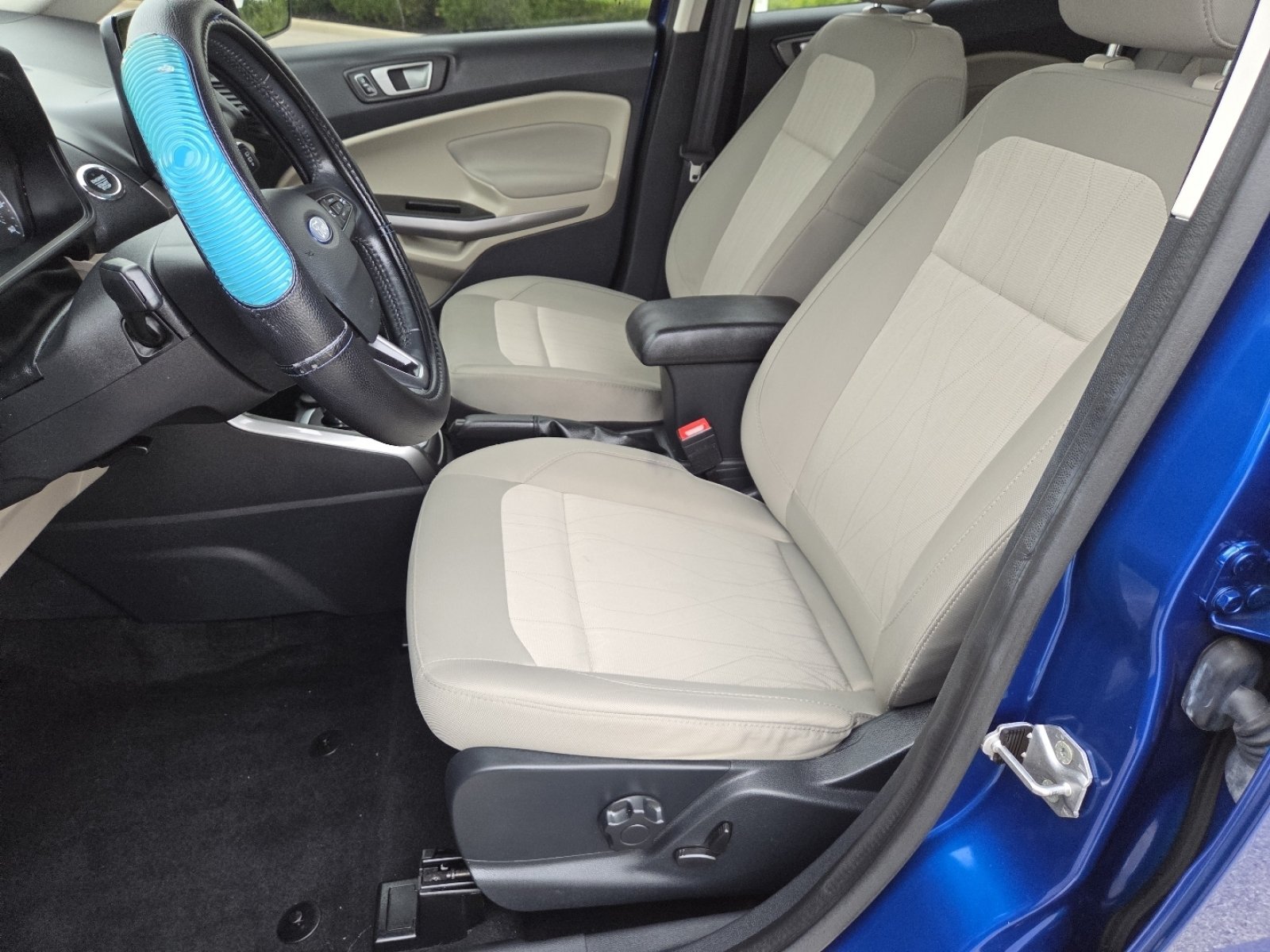 Used 2020 Ford EcoSport SE FWD image 23
