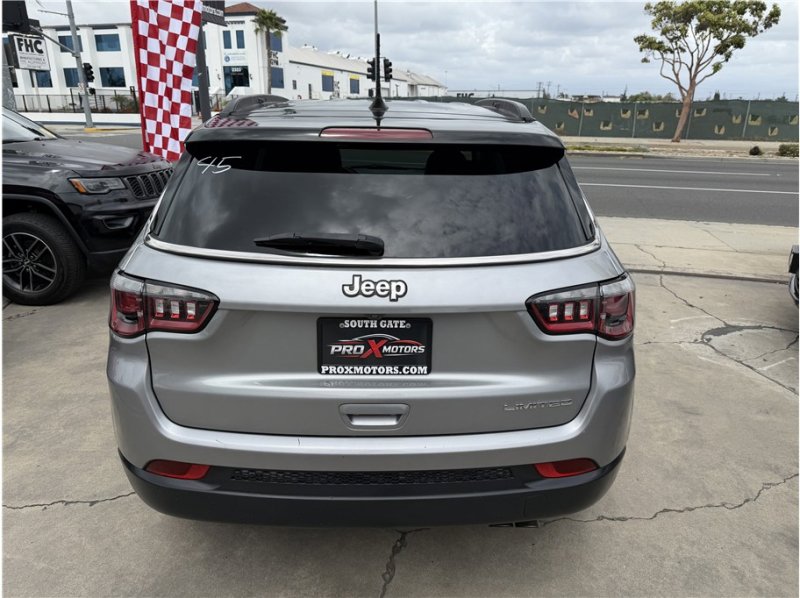 Used 2020 Jeep Compass Limited FWD image 13