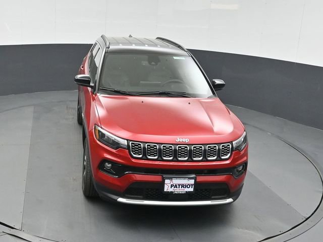 Used 2025 Jeep Compass Limited image 36