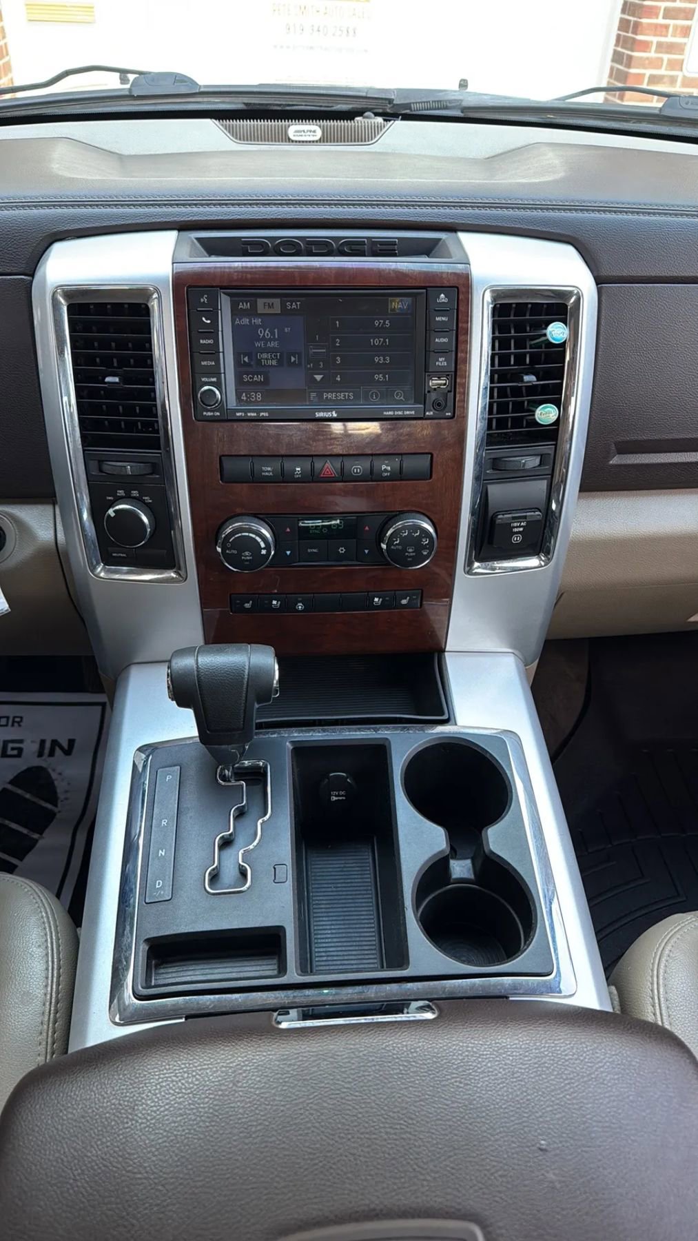 Used 2011 RAM 1500 Laramie image 19