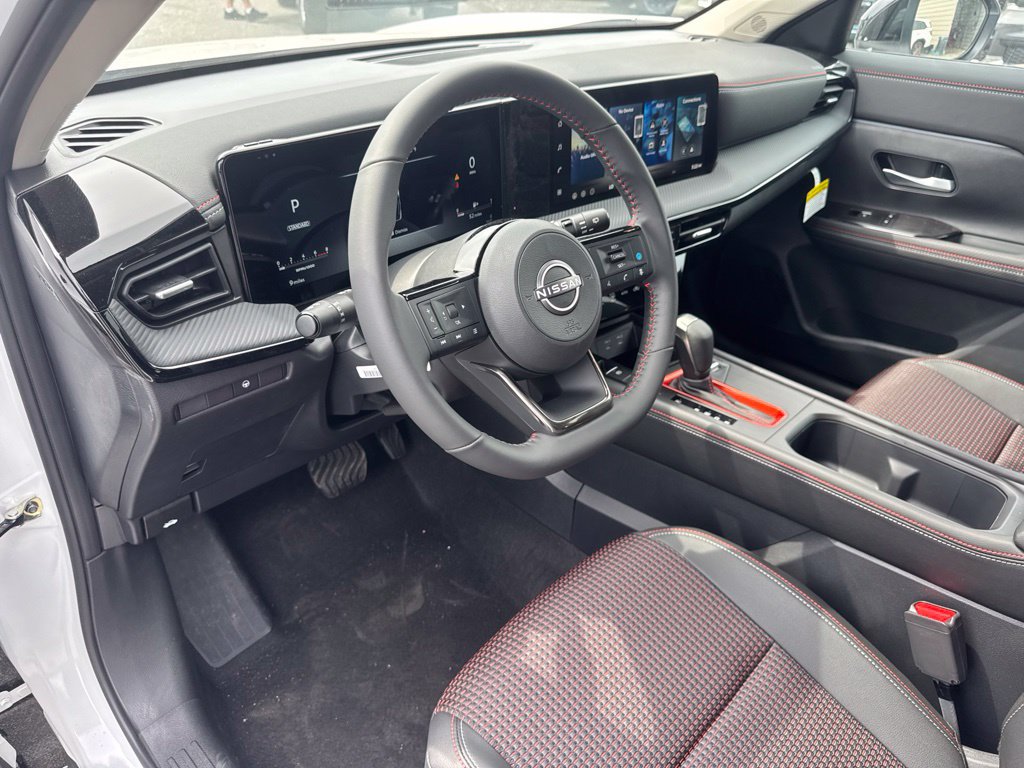 New 2026 Nissan Kicks SR w/ Cold Weather Package AWD/4WD image 10