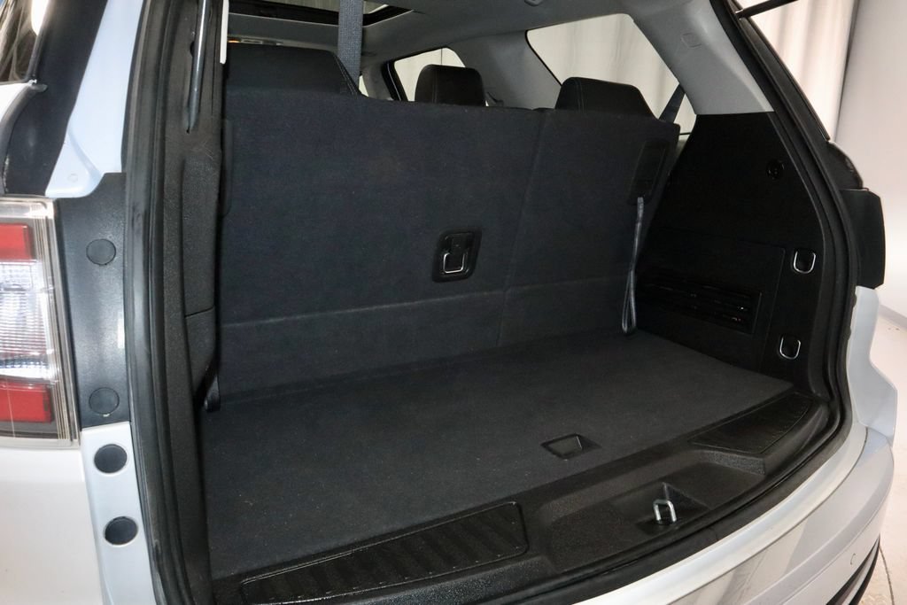 Used 2016 GMC Acadia SLT w/ Open Road Package FWD image 14