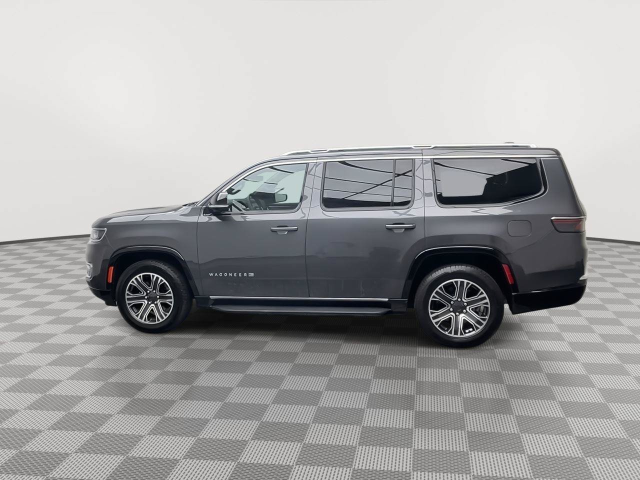 Used 2023 Jeep Wagoneer 4WD w/ Premium Group I image 40