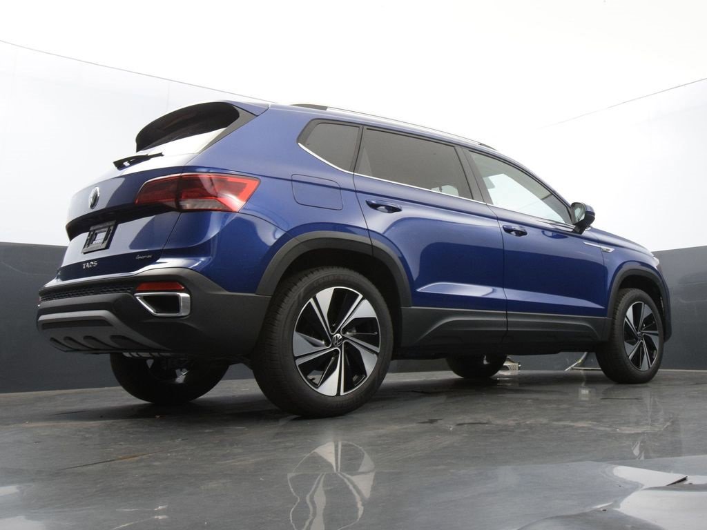 Used 2024 Volkswagen Taos SE image 37