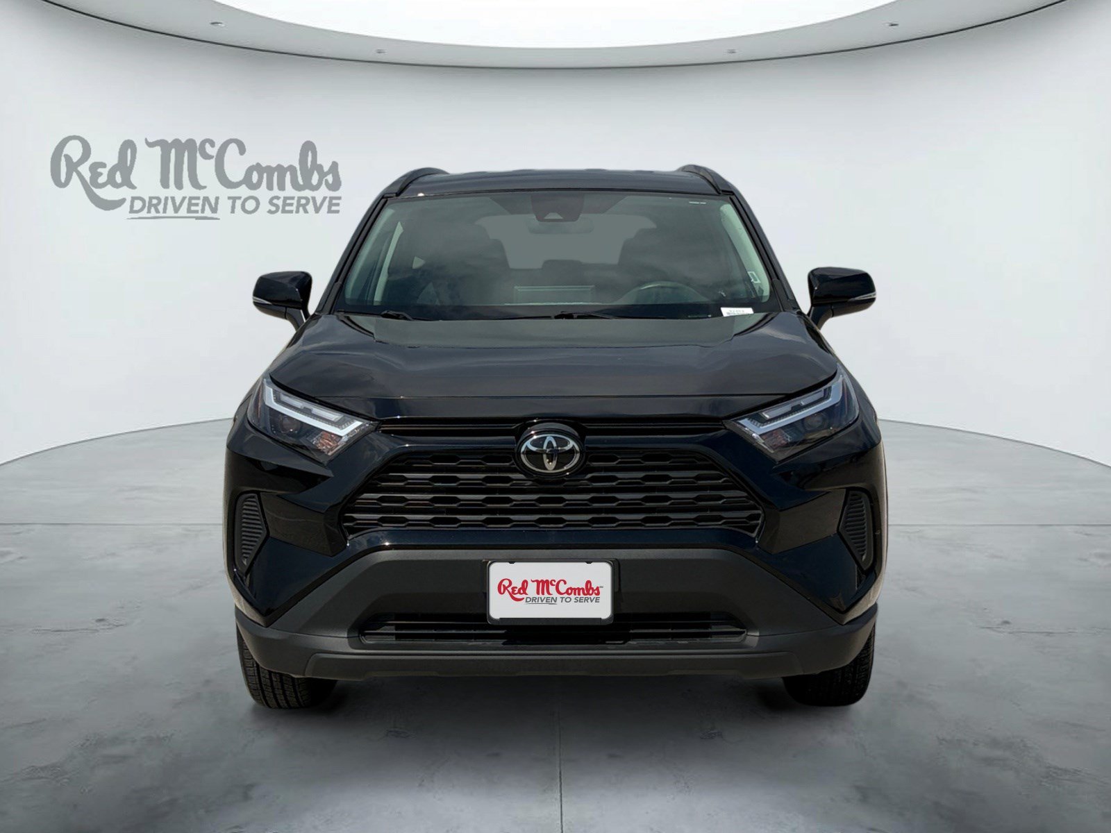 Used 2025 Toyota RAV4 XLE AWD/4WD image 2
