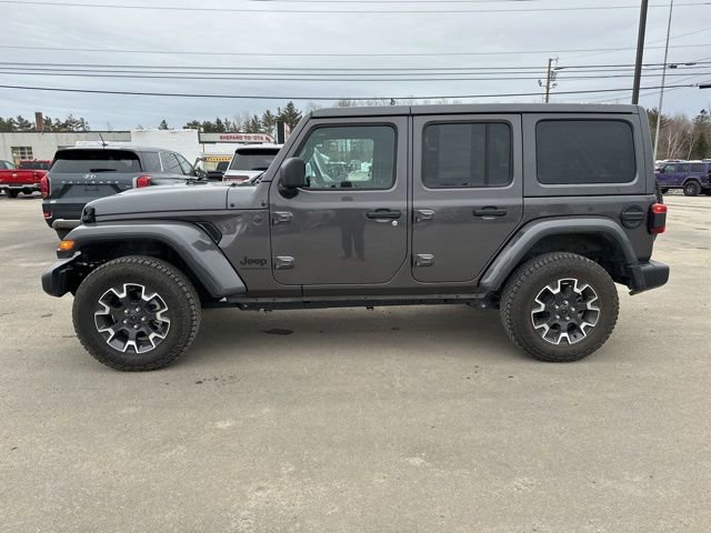 Used 2025 Jeep Wrangler Sahara image 4