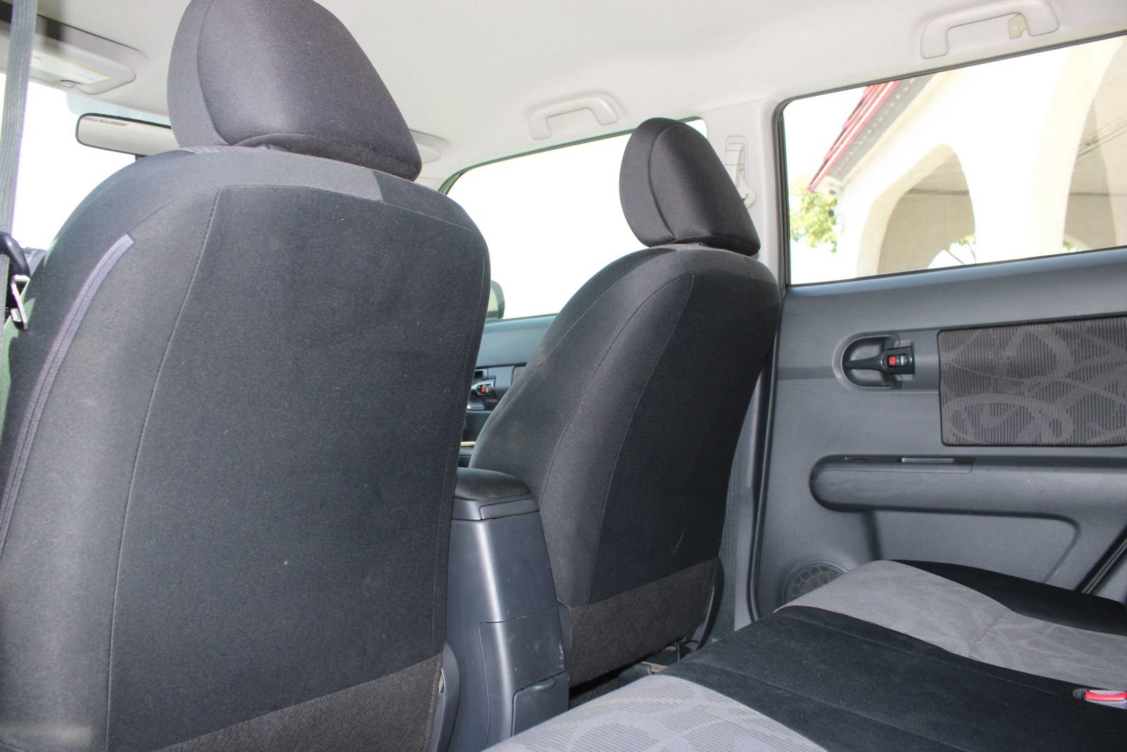 Used 2014 Scion xB FWD image 14