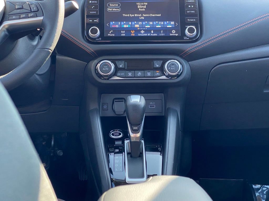 New 2025 Nissan Versa SR w/ Trunk Package image 23