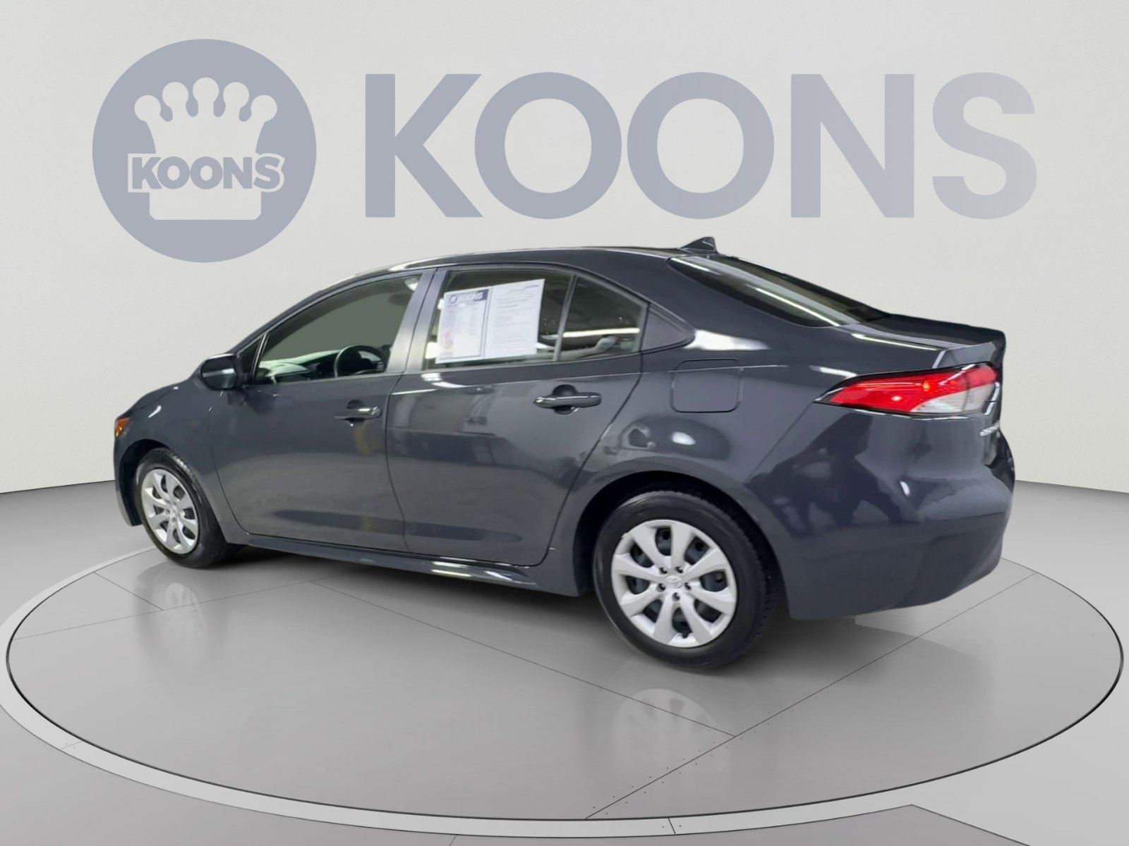 Used 2023 Toyota Corolla LE w/ Carpet Mat Package (TMS) FWD image 8