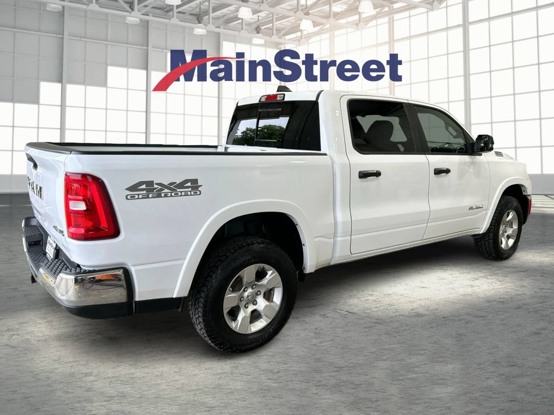 Used 2025 RAM 1500 Big Horn AWD/4WD image 5