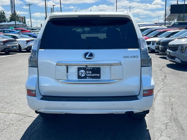 Used 2023 Lexus GX 460 Premium w/ Premium Package AWD/4WD image 6