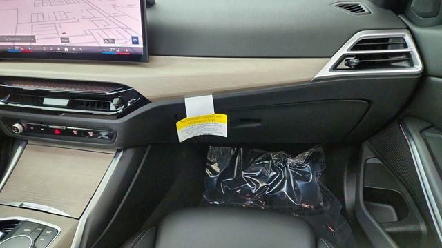 Used 2025 BMW 330i xDrive Sedan image 37