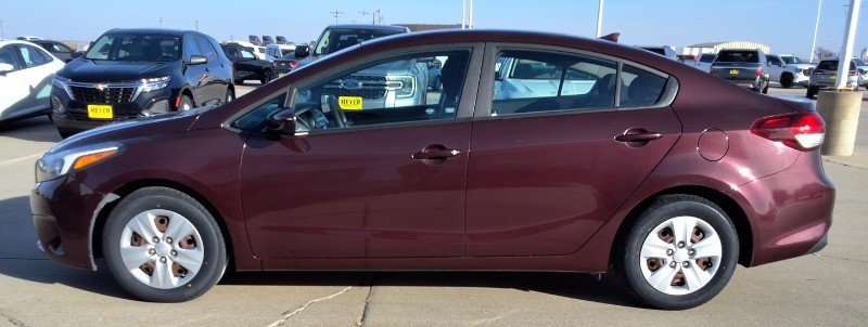 Used 2017 Kia Forte LX image 5