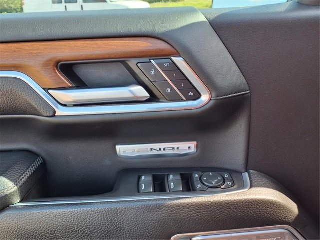 Used 2023 GMC Sierra 1500 Denali w/ Denali Reserve Package image 25