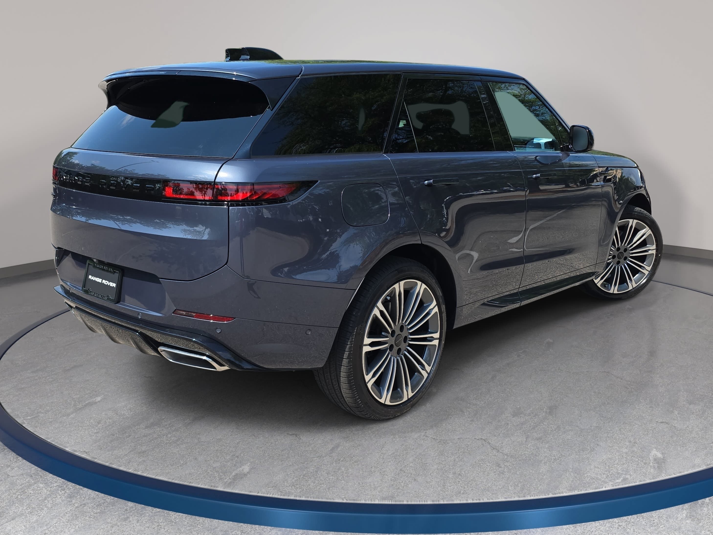 New 2026 Land Rover Range Rover Sport Dynamic SE AWD/4WD image 5