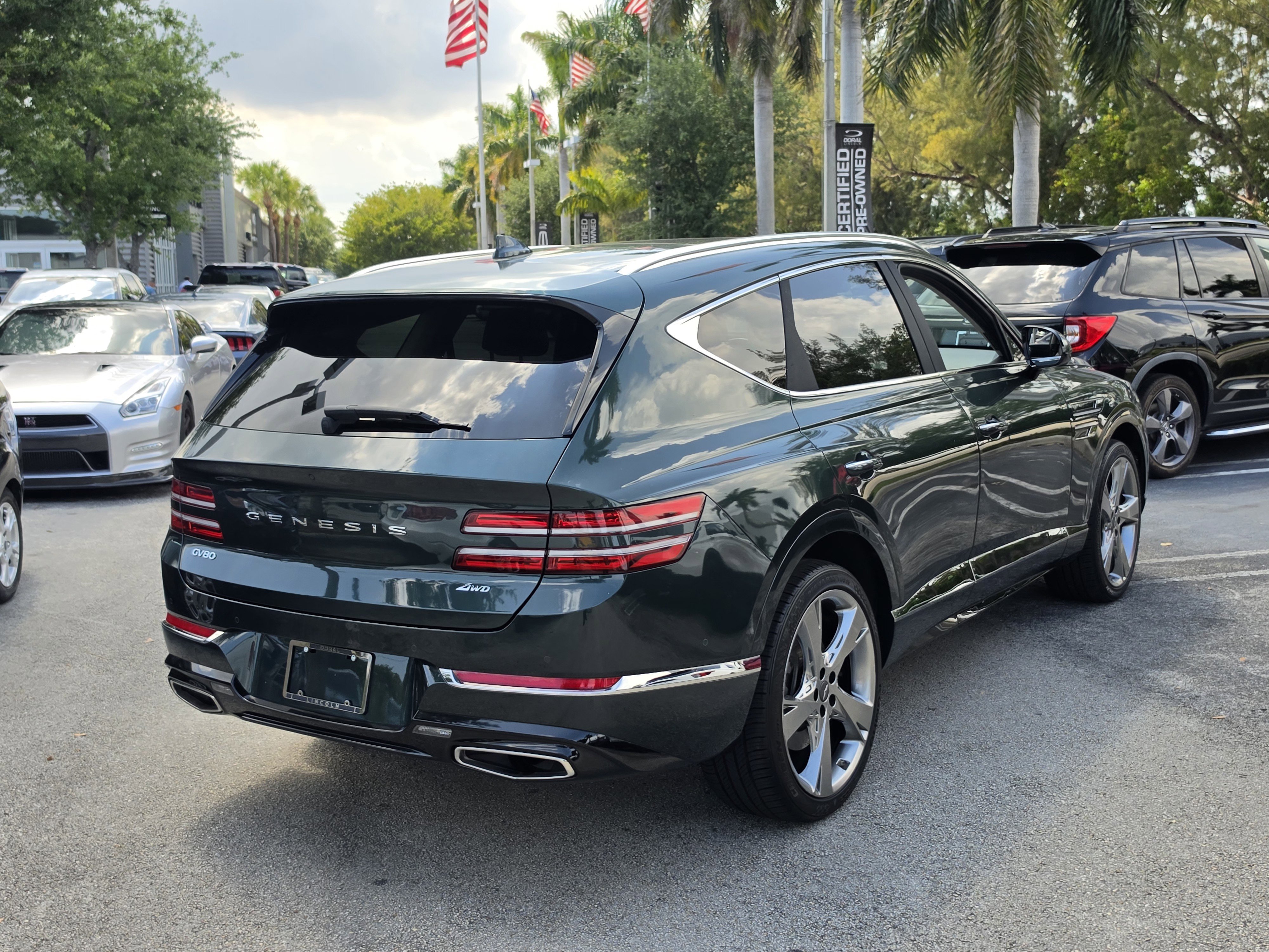 Used 2022 Genesis GV80 2.5T w/ Prestige Package 04 AWD/4WD image 3