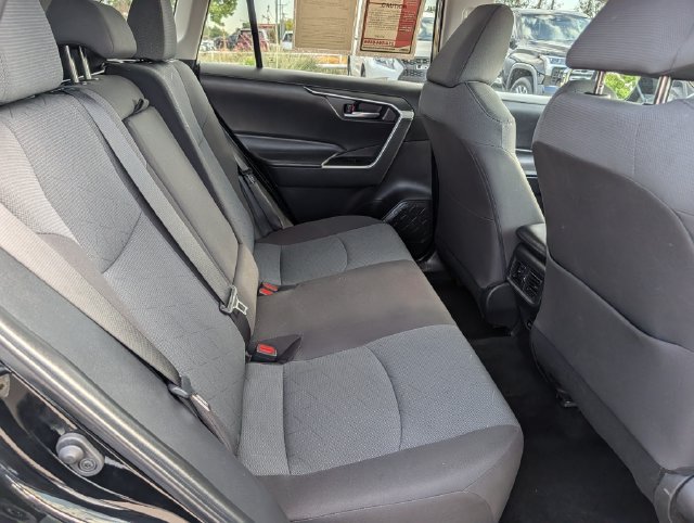 Used 2024 Toyota RAV4 XLE FWD image 29