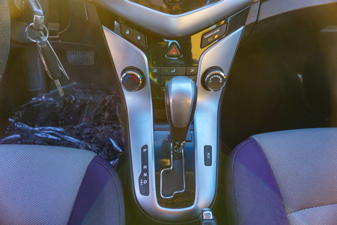 Used 2014 Chevrolet Cruze LS image 14