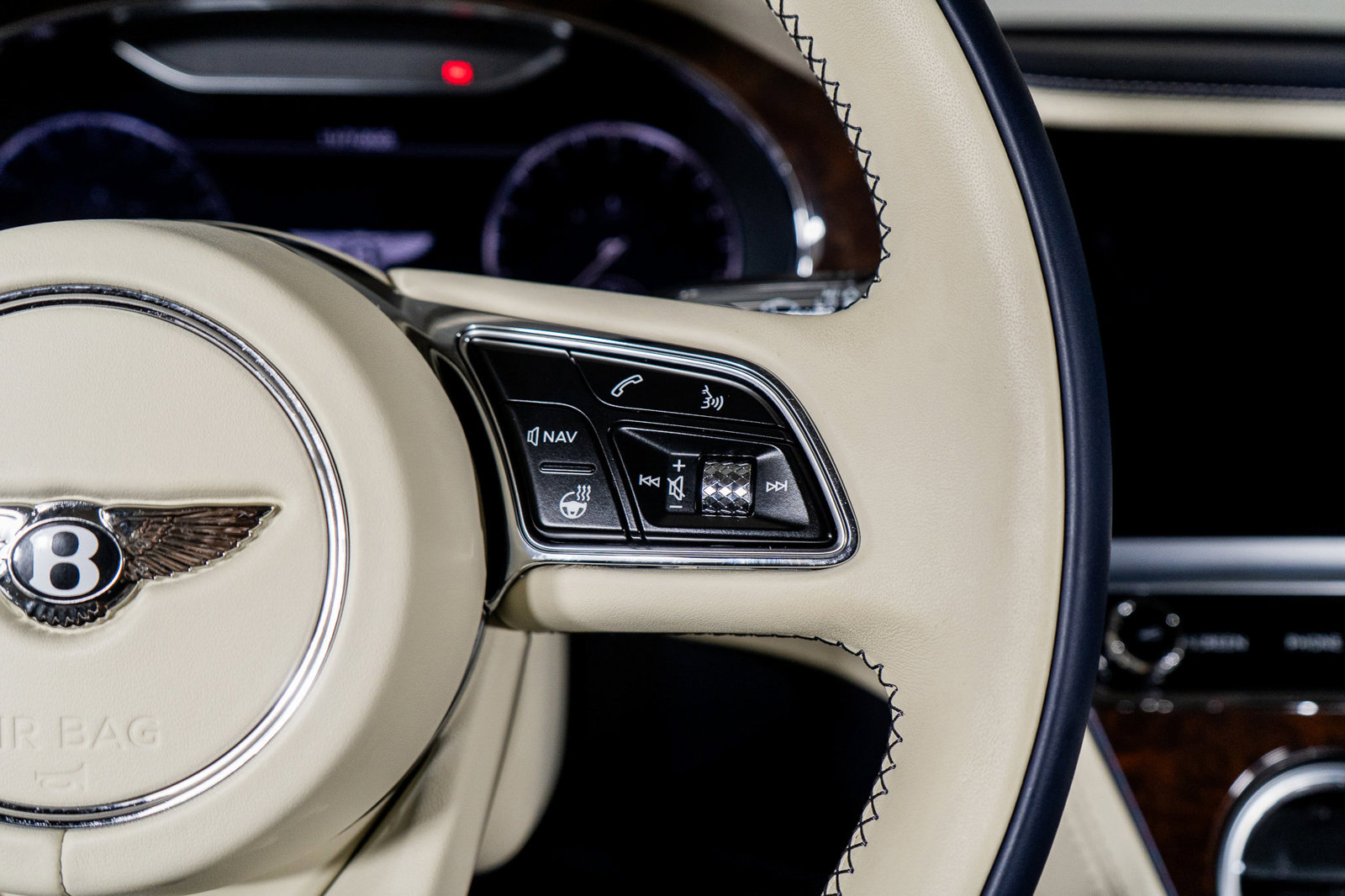 Used 2023 Bentley Continental GT Mulliner image 44