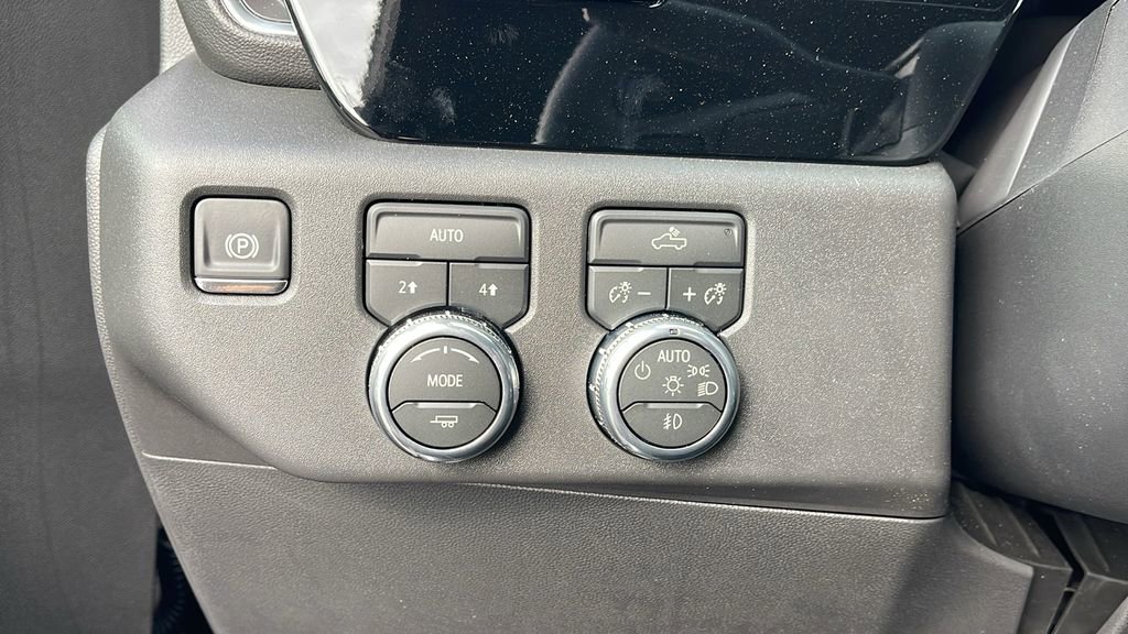 New 2026 GMC Sierra 1500 Elevation image 24