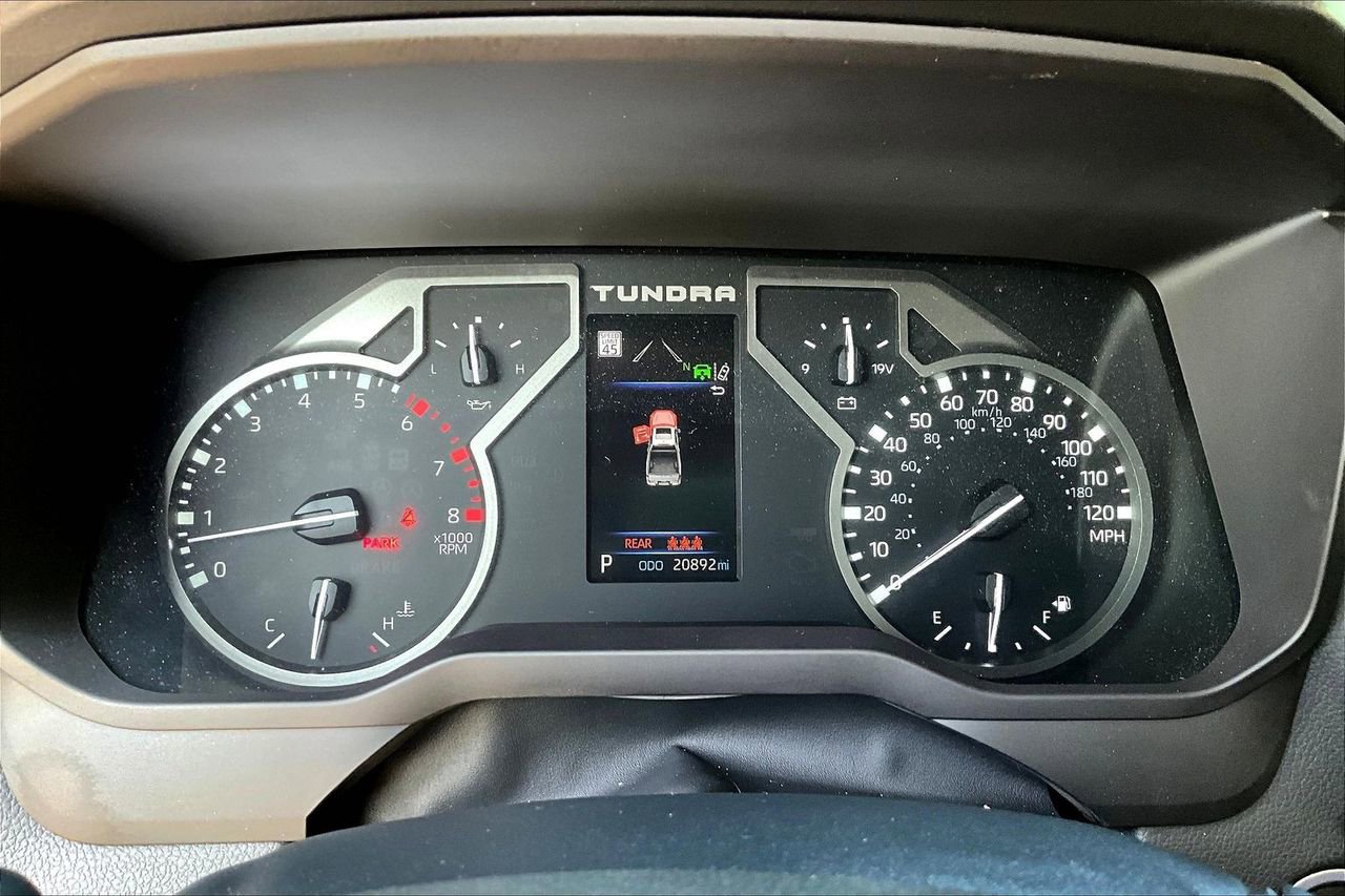 Used 2023 Toyota Tundra Limited image 12
