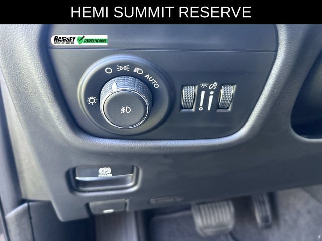 Used 2022 Jeep Grand Cherokee Summit AWD/4WD image 17