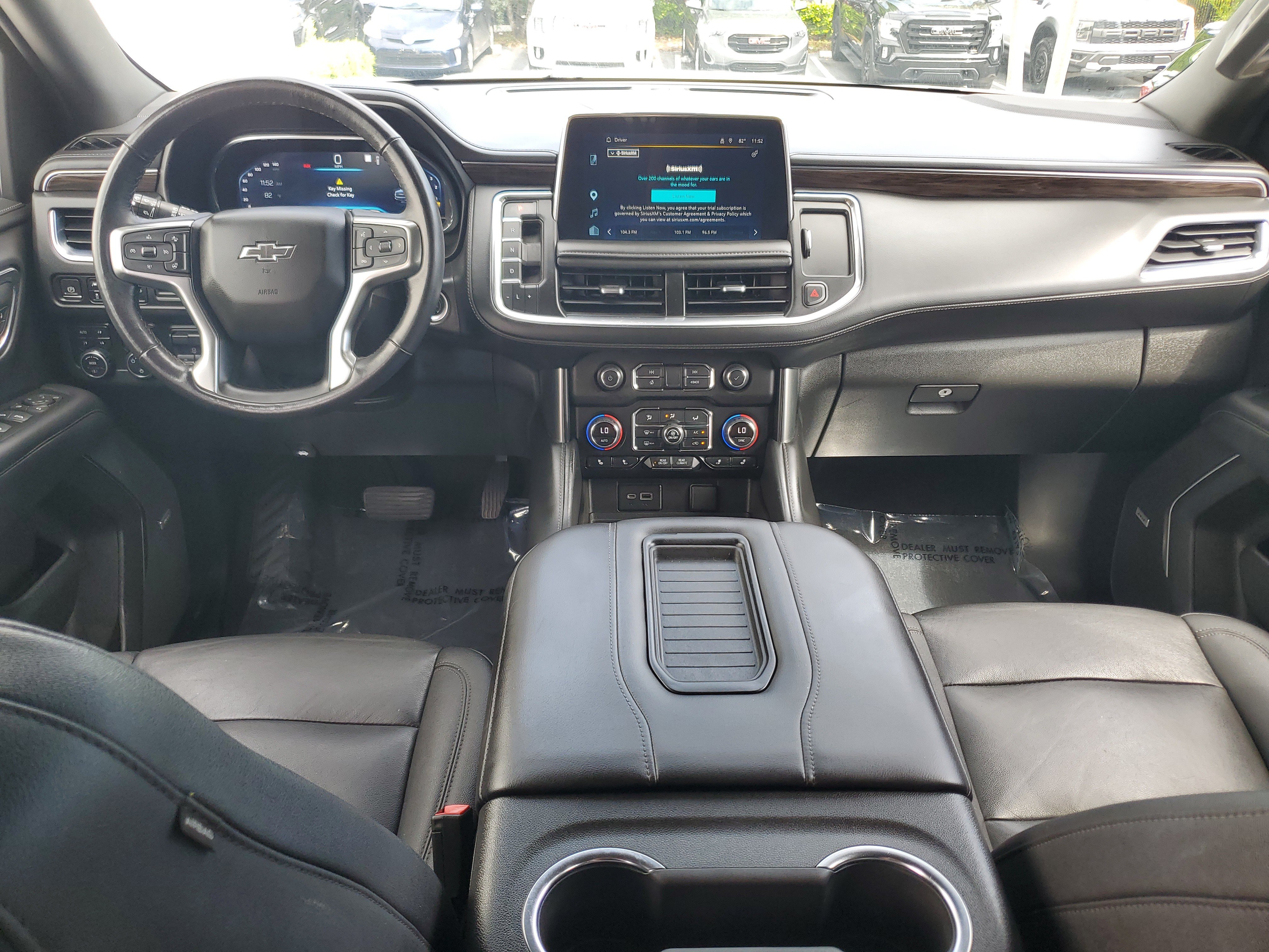Used 2022 Chevrolet Suburban Z71 w/ Z71 Off-Road Package AWD/4WD image 17