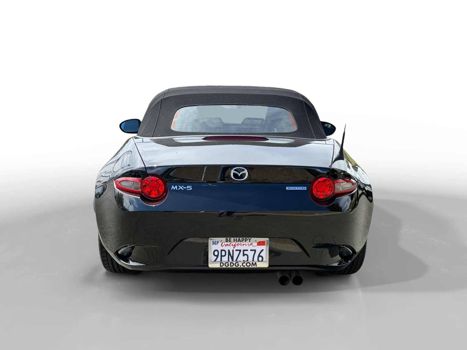 Used 2022 MAZDA MX-5 Miata Sport RWD image 4