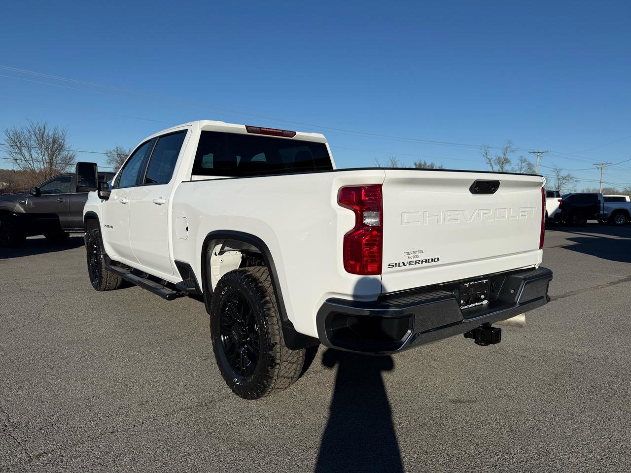 Used 2025 Chevrolet Silverado 2500 LT w/ Convenience Package image 3