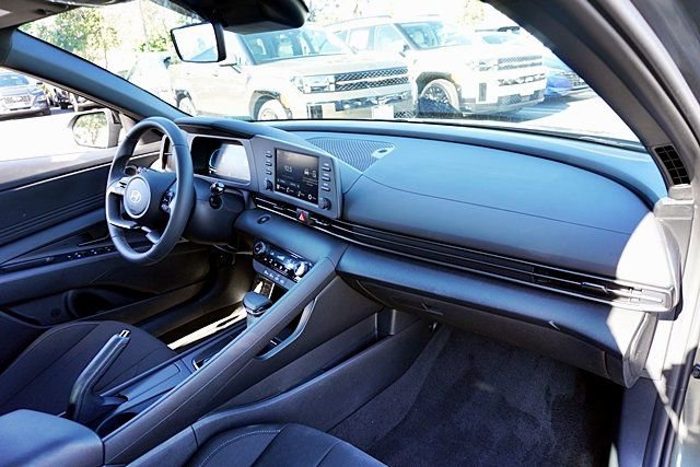 Certified 2026 Hyundai Elantra Sport image 10