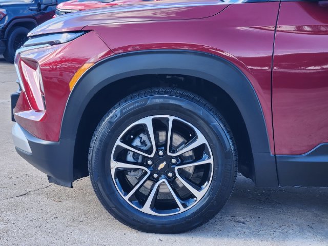 Used 2025 Chevrolet TrailBlazer LT FWD image 8