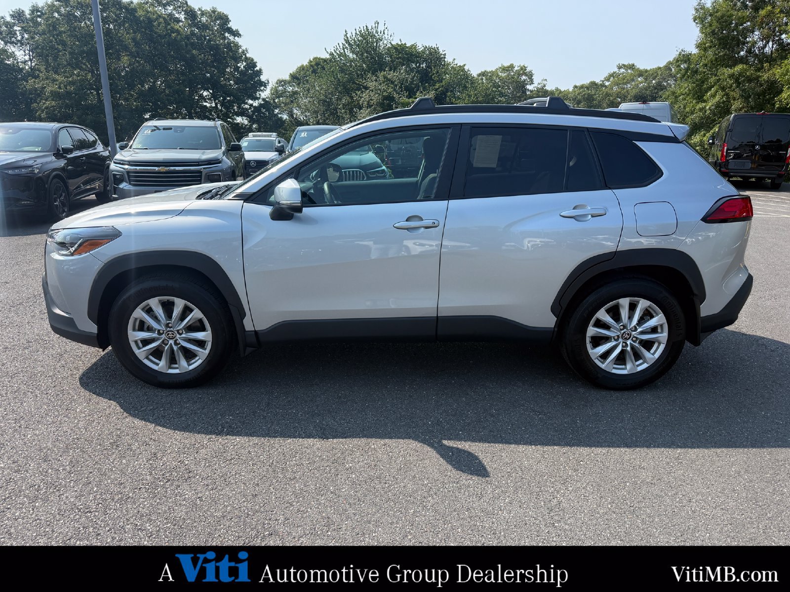 Used 2023 Toyota Corolla Cross LE w/ Moonroof Package AWD/4WD image 5