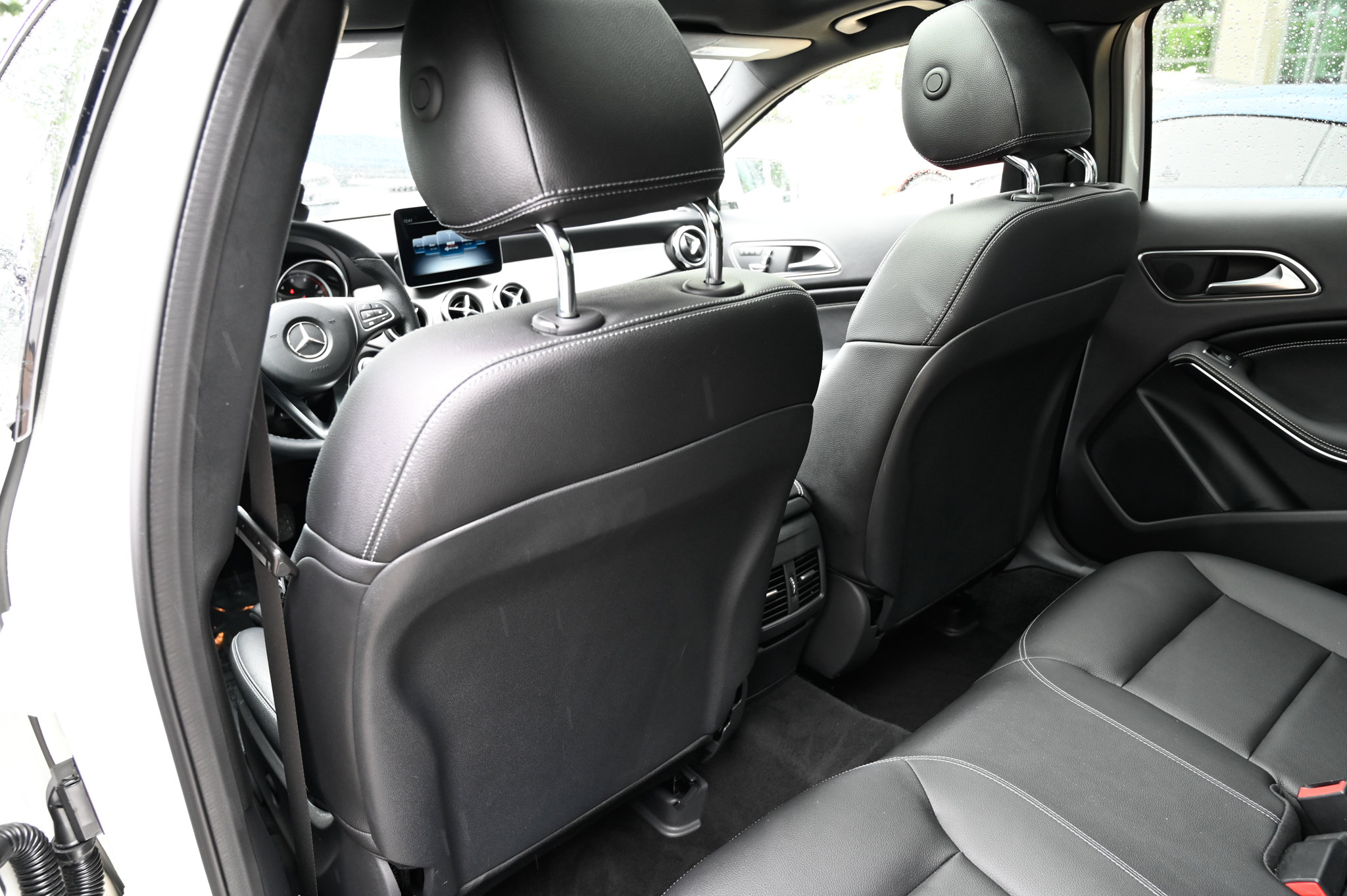Used 2019 Mercedes-Benz GLA 250 4MATIC image 35