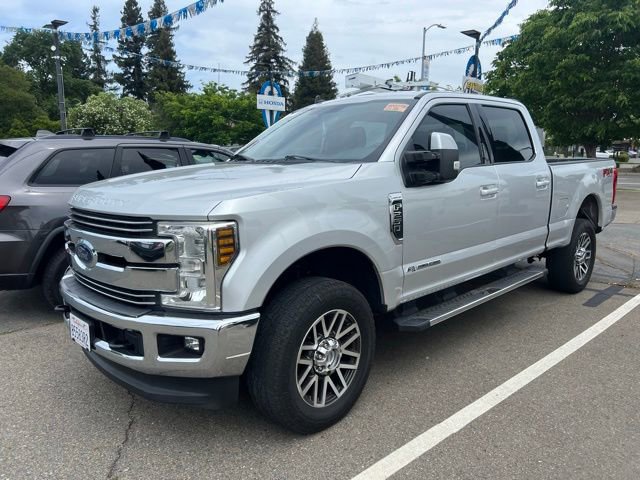 Used 2019 Ford F250 Lariat w/ Lariat Value Package AWD/4WD image 1