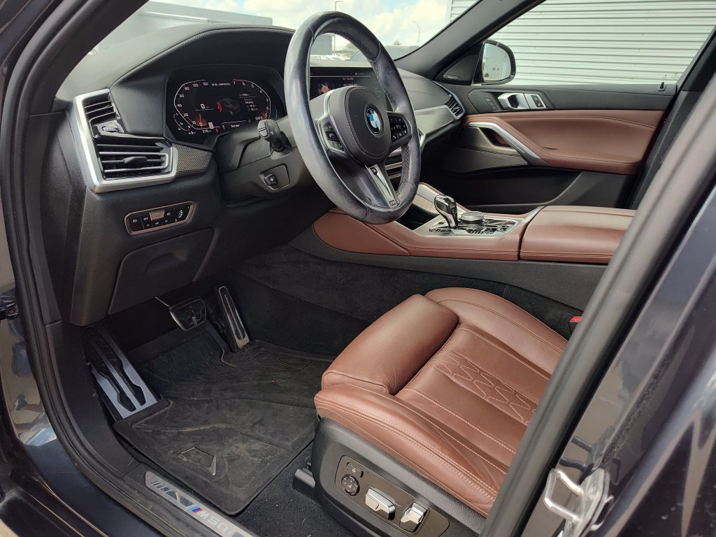 Used 2021 BMW X6 M50i w/ Premium Package AWD/4WD image 2