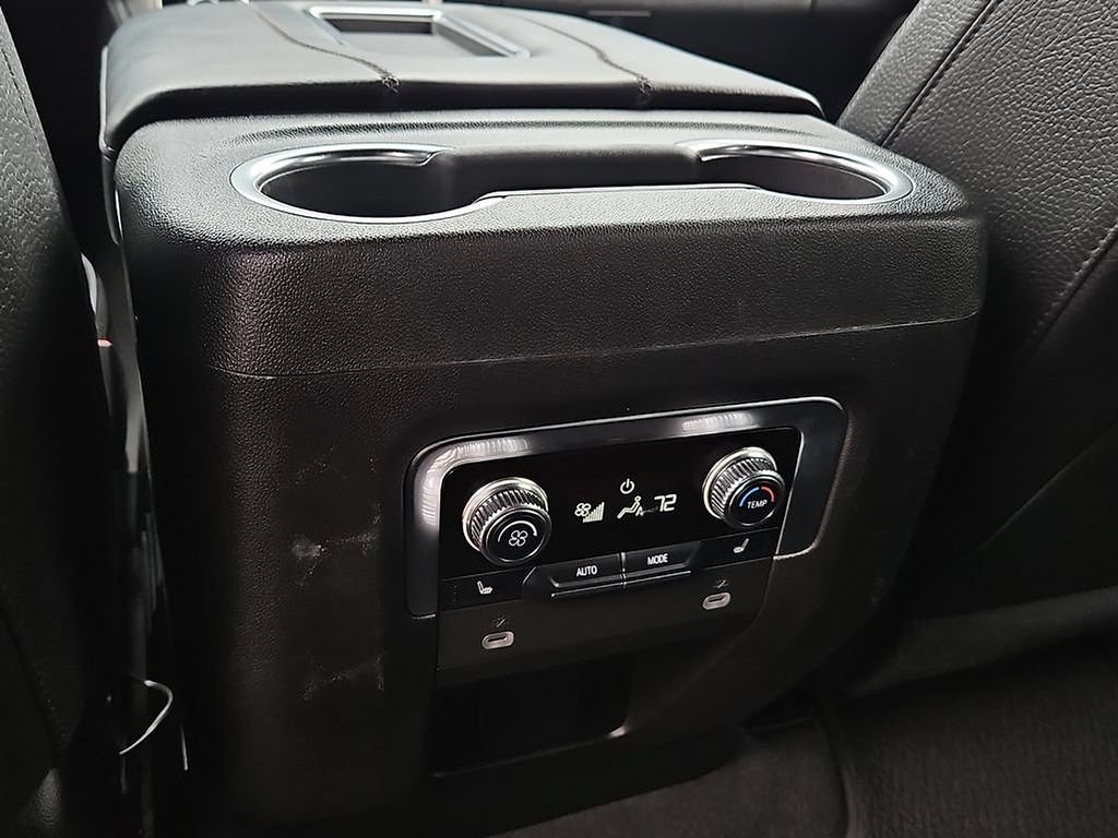 Used 2023 GMC Yukon Denali AWD/4WD image 21