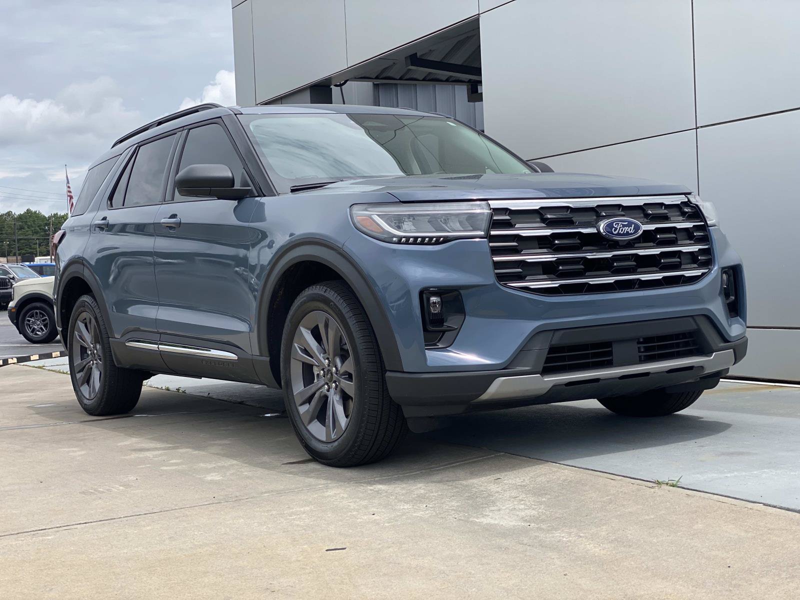 Used 2025 Ford Explorer Active w/ Active Comfort Package