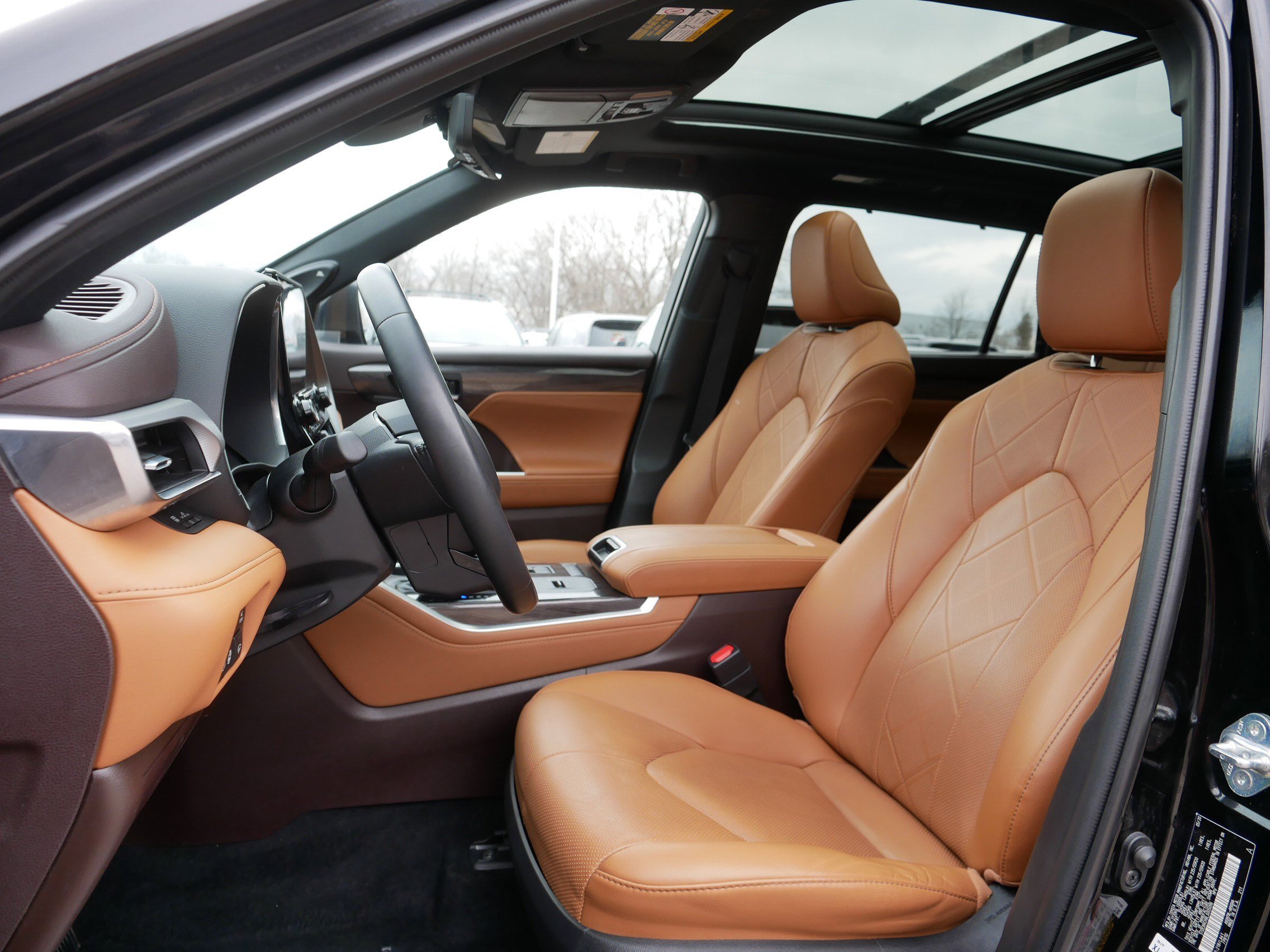 Used 2020 Toyota Highlander Platinum AWD/4WD image 34