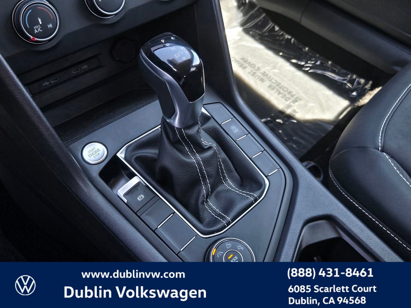 Used 2022 Volkswagen Taos SE AWD/4WD image 16