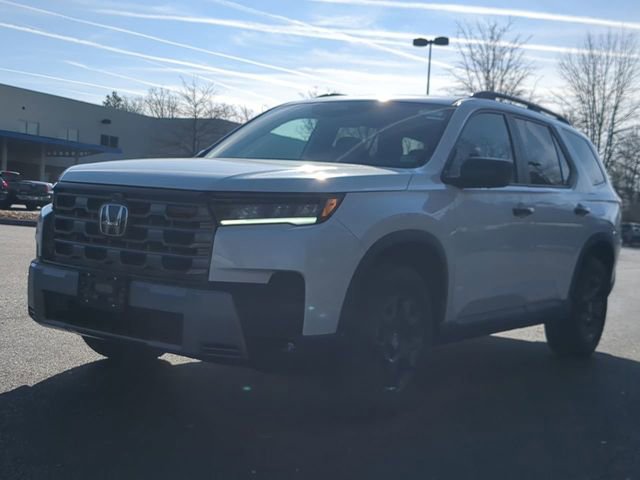 New 2026 Honda Pilot TrailSport image 7