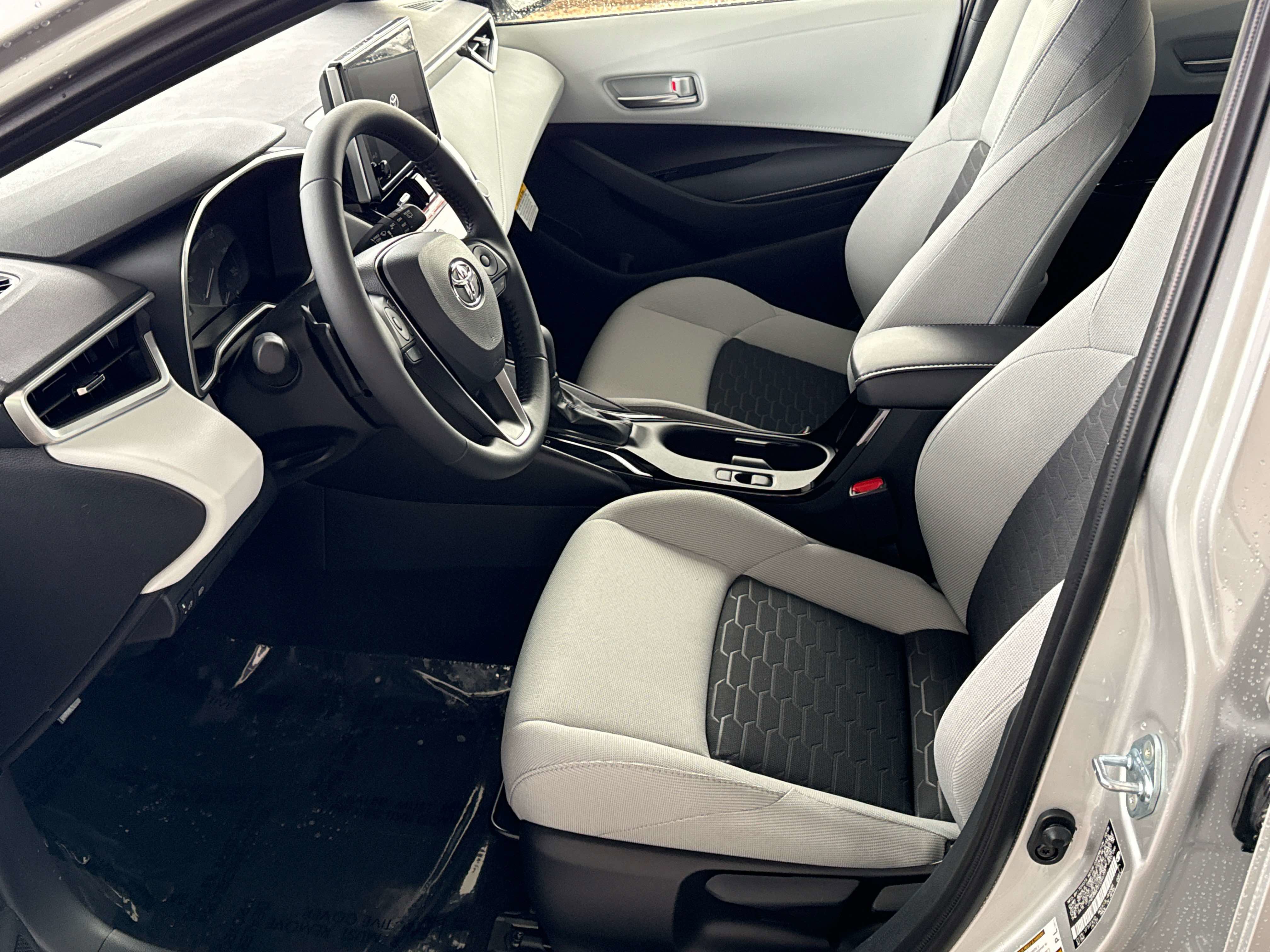 New 2026 Toyota Corolla SE image 9