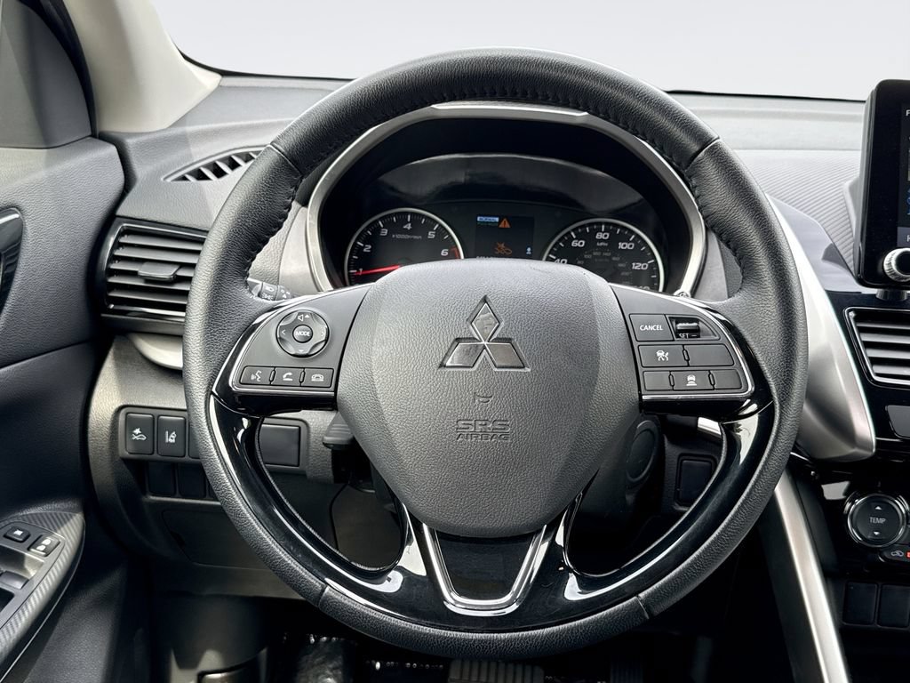 Used 2025 Mitsubishi Eclipse Cross SE AWD/4WD image 11