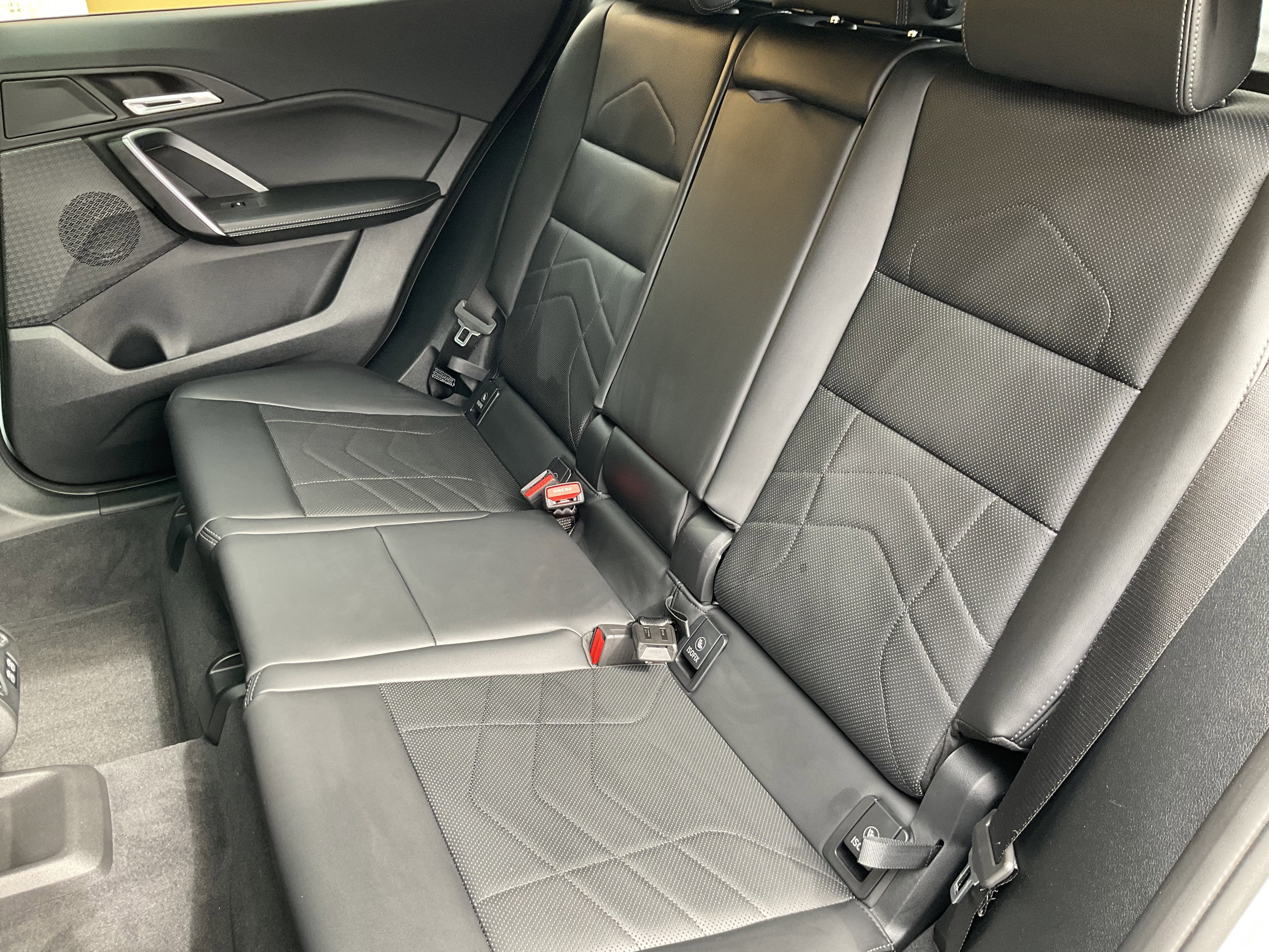 Used 2025 BMW X2 xDrive28i image 40