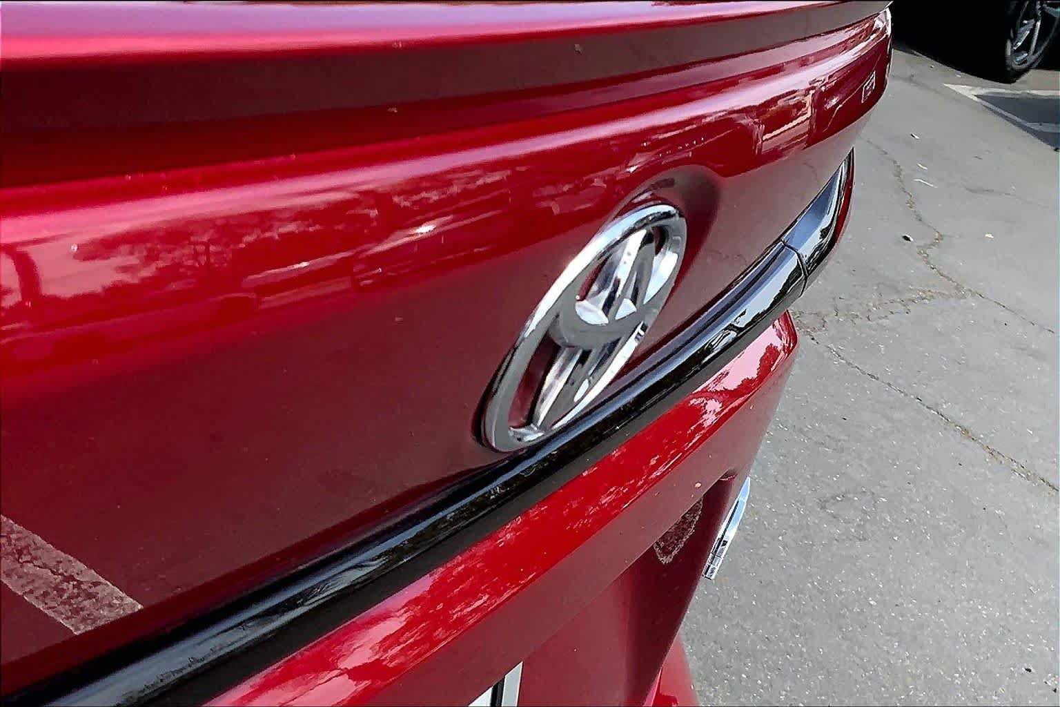 Certified 2023 Toyota Corolla SE w/ SE Premium Package FWD image 30