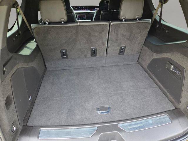 Certified 2025 Cadillac Escalade ESV V w/ LPO, ONYX Package AWD/4WD image 20