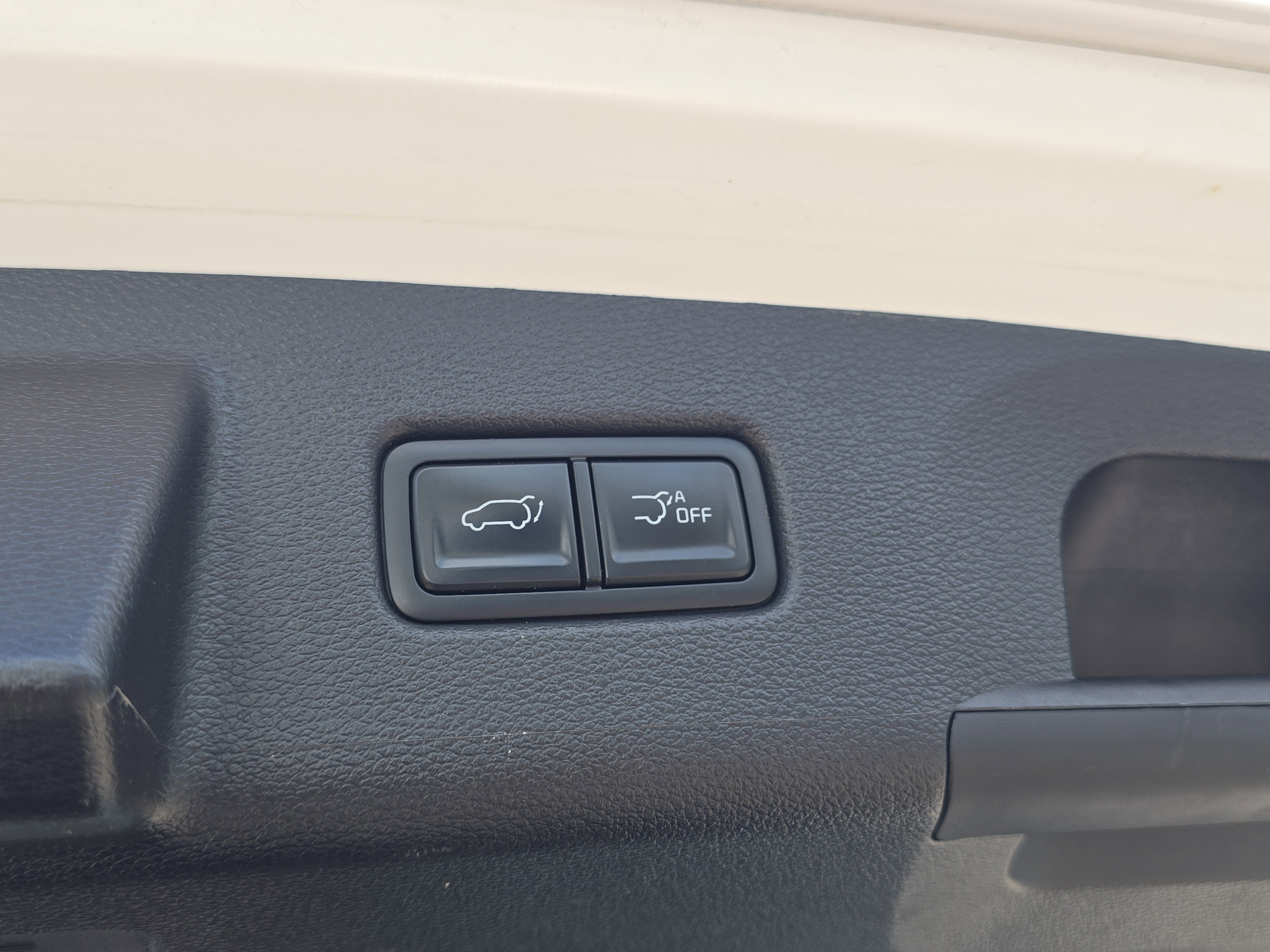 Certified 2025 Kia Telluride S FWD image 11