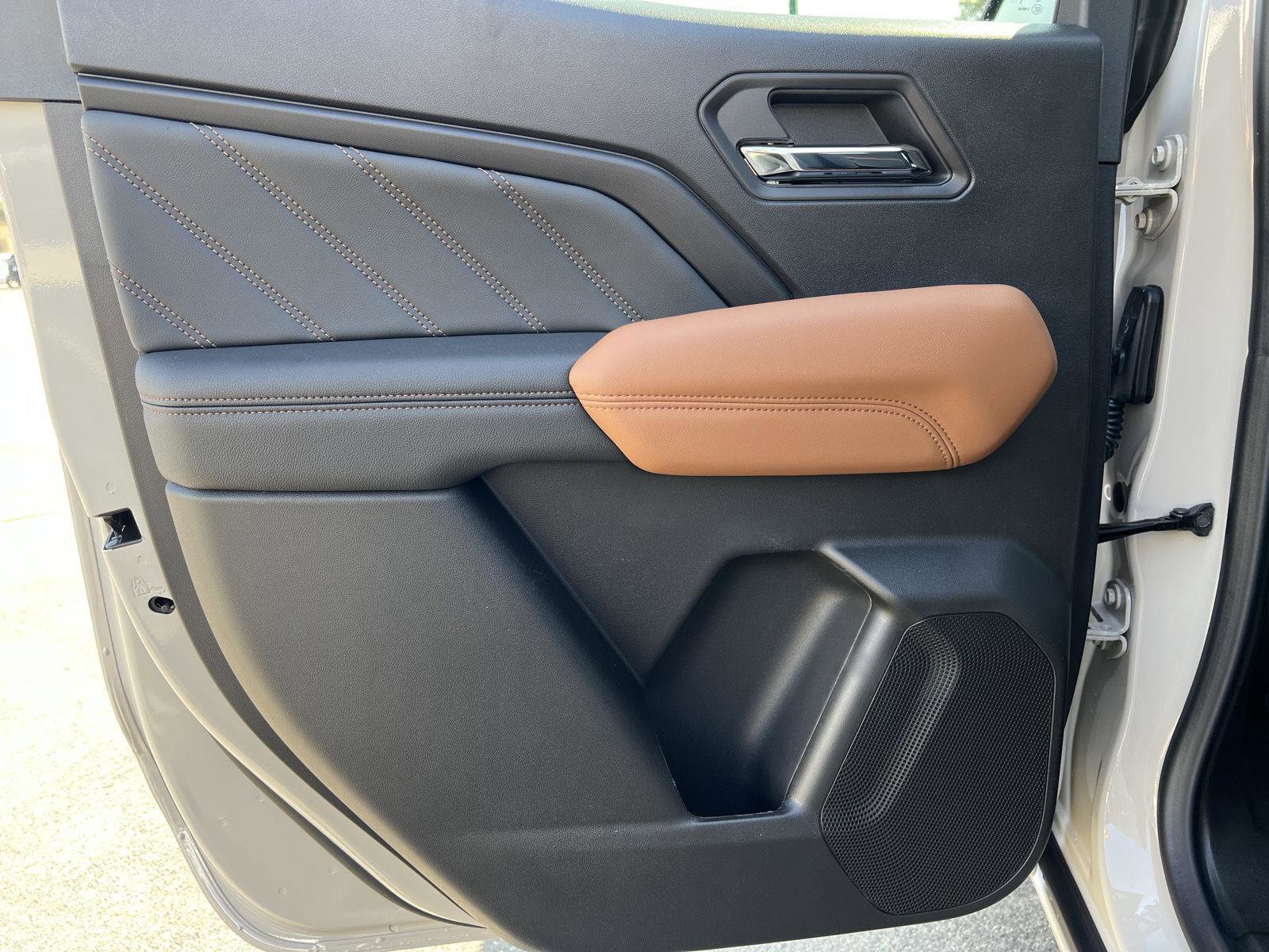 New 2026 GMC Canyon AT4 image 16