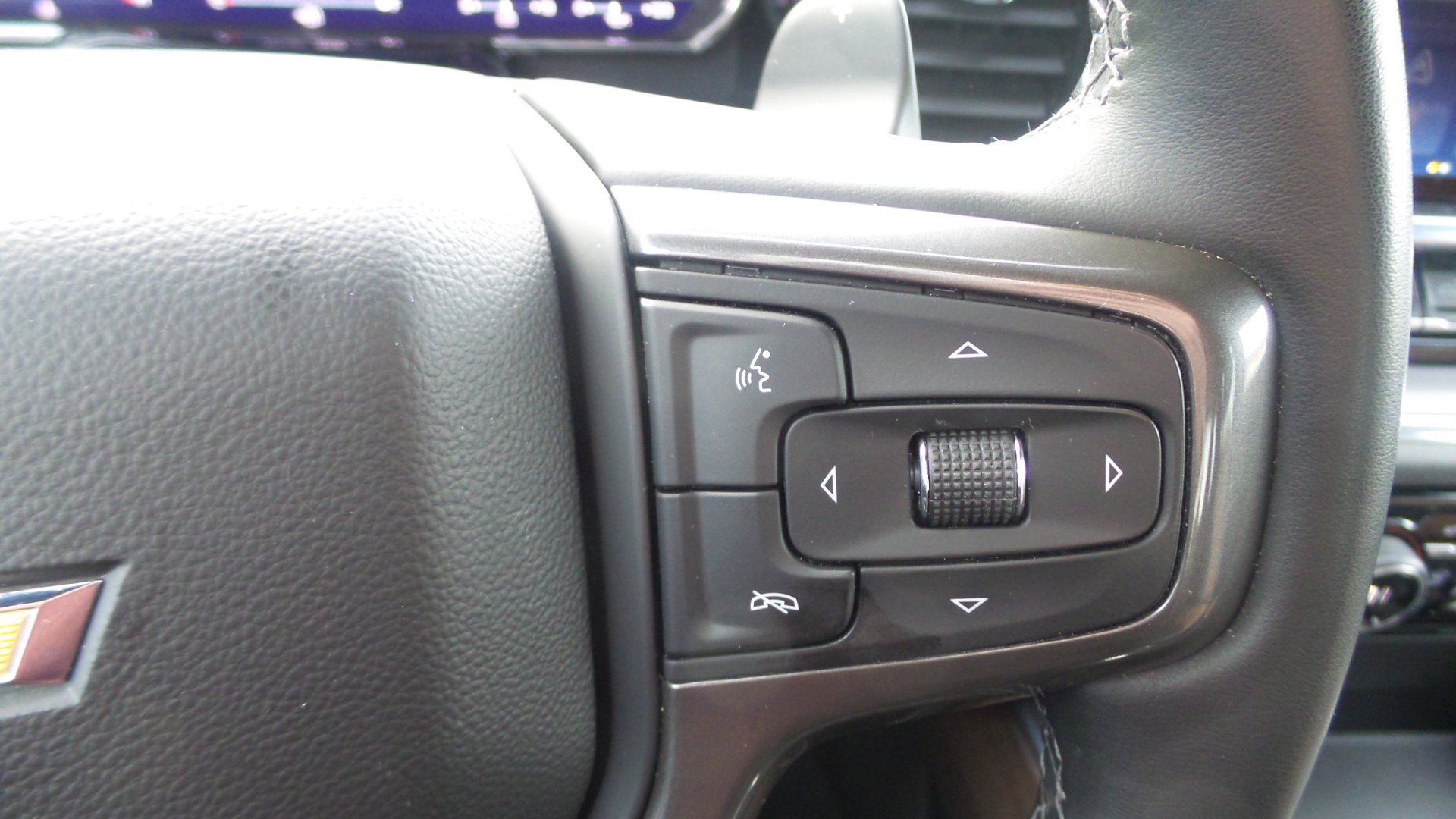 Used 2024 Chevrolet Silverado 1500 High Country w/ Technology Package image 15